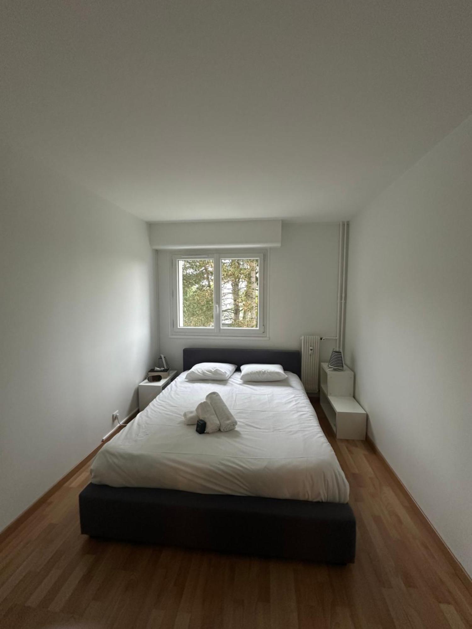 Le Beau Hugo Apartment Mainvilliers  Exterior foto
