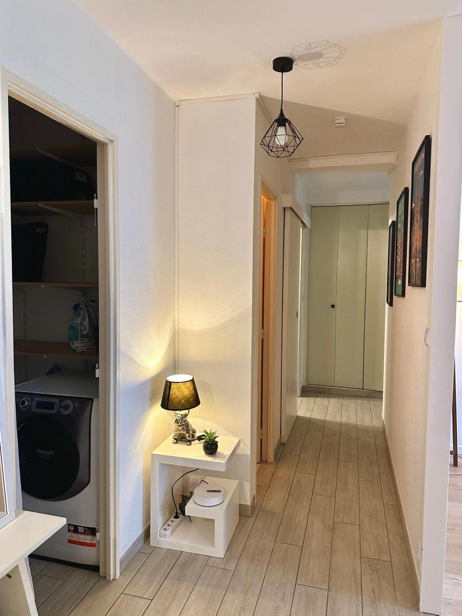 Le Beau Hugo Apartment Mainvilliers  Exterior foto